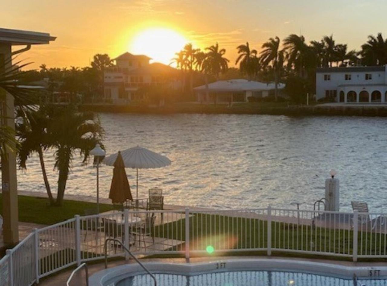 Studio Intracoastal Views! 5 Min Walk To The Beach Villa Pompano Beach Kültér fotó