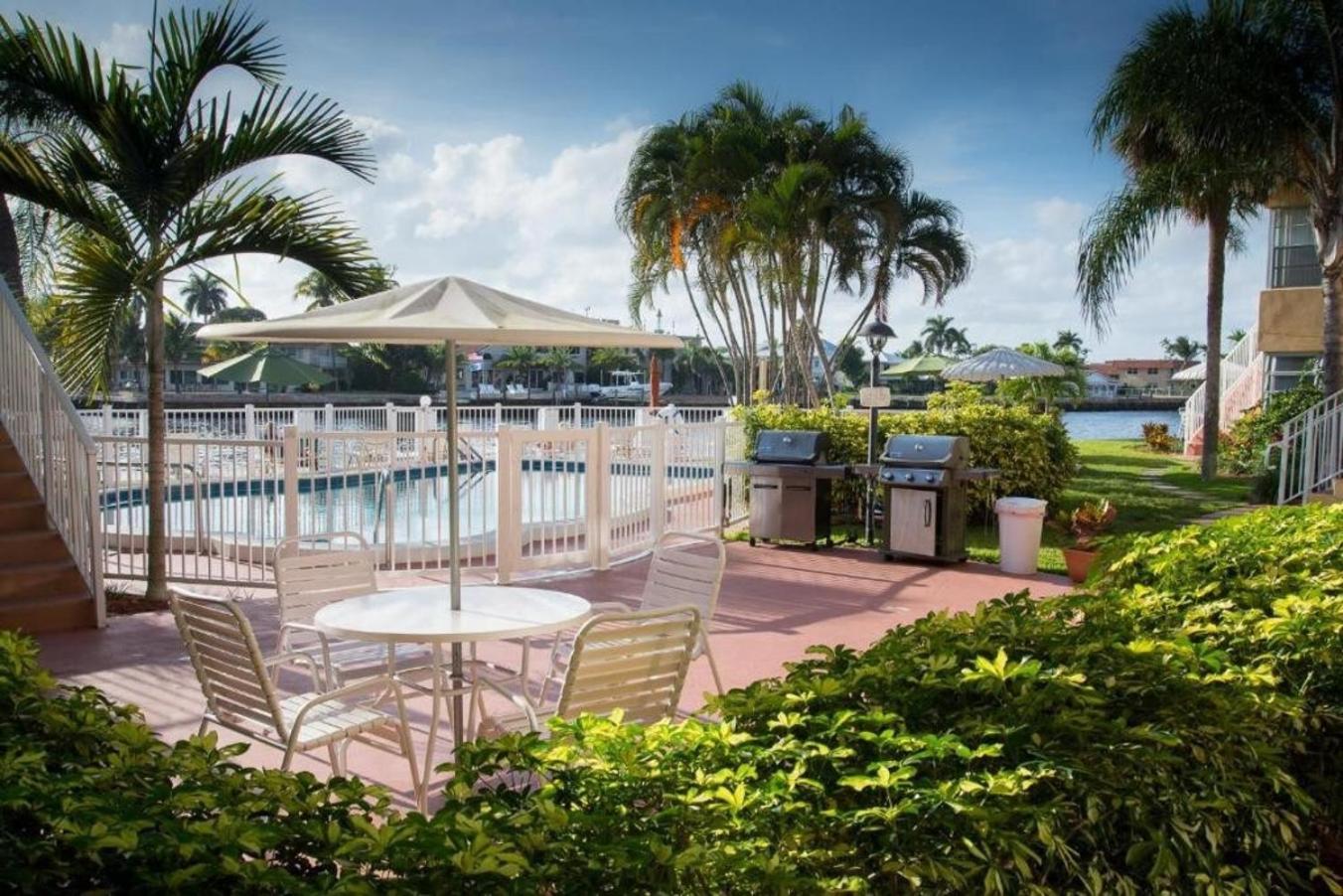 Studio Intracoastal Views! 5 Min Walk To The Beach Villa Pompano Beach Kültér fotó