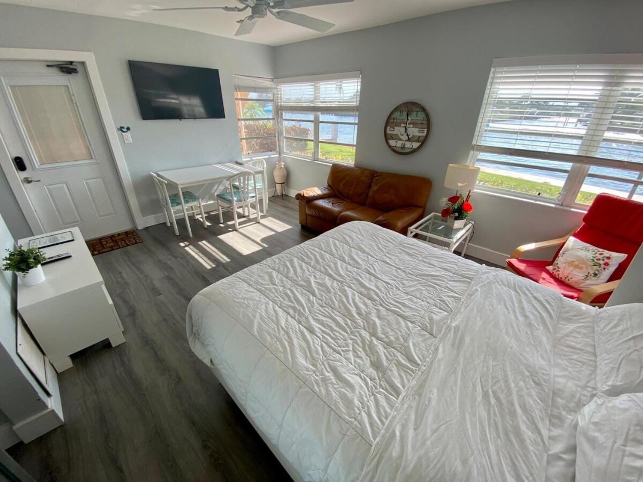 Studio Intracoastal Views! 5 Min Walk To The Beach Villa Pompano Beach Kültér fotó